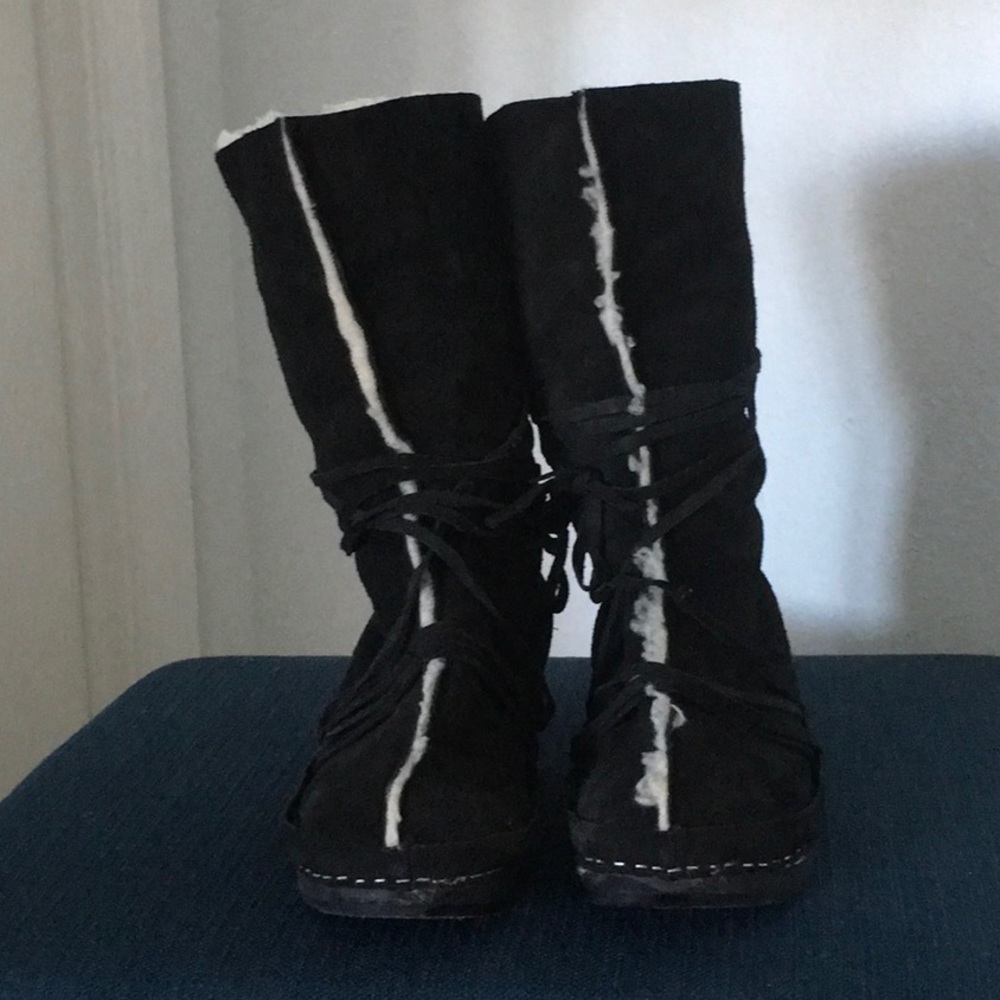 Sanita Sherpa linen clog boots